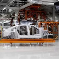 Audi A8 přijíždí zbrusu nová a narvaná technikou