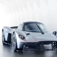Aston Martin ukazuje prakticky hotovou Valkyrii