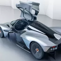 Aston Martin ukazuje prakticky hotovou Valkyrii