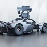 Aston Martin ukazuje prakticky hotovou Valkyrii