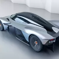 Aston Martin ukazuje prakticky hotovou Valkyrii