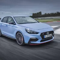 Hyundai i30 N vstupuje do světa dospělých hot-hatchů