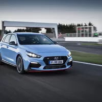 Hyundai i30 N vstupuje do světa dospělých hot-hatchů