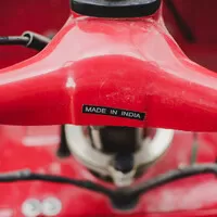 Bajaj RE Compact: Tuk tukem do Jižní Ameriky? Nebo aspoň do Malé Hanoje?