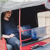 Bajaj RE Compact: Tuk tukem do Jižní Ameriky? Nebo aspoň do Malé Hanoje?