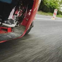 Bajaj RE Compact: Tuk tukem do Jižní Ameriky? Nebo aspoň do Malé Hanoje?
