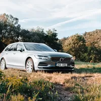 Volvo V90 T6: Zenová zahrada