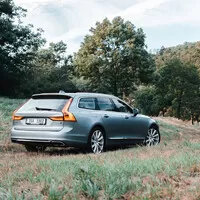 Volvo V90 T6: Zenová zahrada