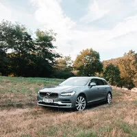 Volvo V90 T6: Zenová zahrada