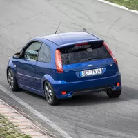 Trackday Vysoké Mýto 2017 vol. 2: Vedro, davy a boky