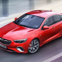 Opel Insignia přichází ve sportovně laděné verzi GSi