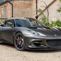Lotus představil nejvýkonnější a nejlehčí Evoru GT430