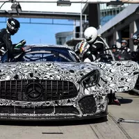 Mercedes-AMG GT4: I ty se staň závodníkem!