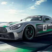 Mercedes-AMG GT4: I ty se staň závodníkem!
