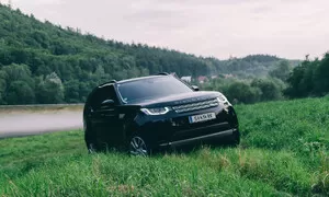 Land Rover Discovery SD4 HSE: Netušené možnosti s aurou legendy