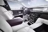 Rolls-Royce Phantom VIII přichází s hlučnými hodinami a galerií v palubní desce