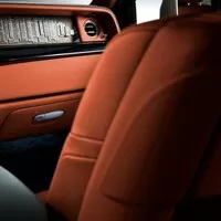 Rolls-Royce Phantom VIII přichází s hlučnými hodinami a galerií v palubní desce