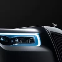 Rolls-Royce Phantom VIII přichází s hlučnými hodinami a galerií v palubní desce