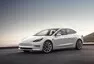 Tesla Model 3 je tady a s ní i první zahraniční recenze