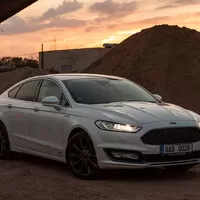 Ford Mondeo Vignale 2.0 TDCI: Američan na evropských silnicích