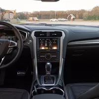 Ford Mondeo Vignale 2.0 TDCI: Američan na evropských silnicích