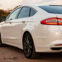 Ford Mondeo Vignale 2.0 TDCI: Američan na evropských silnicích