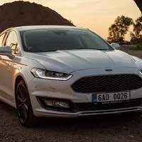 Ford Mondeo Vignale 2.0 TDCI: Američan na evropských silnicích
