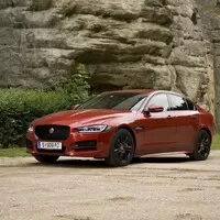 Jaguar XE 25t: Britské impérium vrací úder