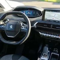 Škoda Kodiaq vs. Peugeot 5008: Rozum proti pocitům