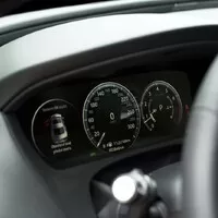 Jaguar XE 25t: Britské impérium vrací úder