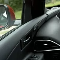 Jaguar XE 25t: Britské impérium vrací úder