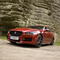 Jaguar XE 25t: Britské impérium vrací úder