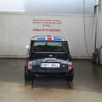 Autíčkář za volantem: Mini Cooper