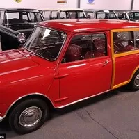 Jaguar nakupuje vlastní historii od šíleného zubaře