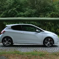 Peugeot 208 GTI: Návrat legendy?
