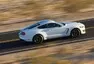 Shelby GT350: Mustang, který se Porsche nebojí