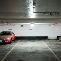 Disco Ferrari: Poklad z podzemní garáže