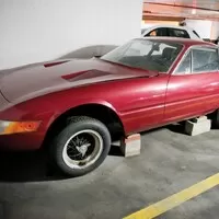 Disco Ferrari: Poklad z podzemní garáže