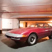 Disco Ferrari: Poklad z podzemní garáže