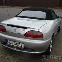 Autíčkář na lovu: Auta s motorem uprostřed