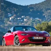 2015 - Zlatý věk sportovních automobilů?