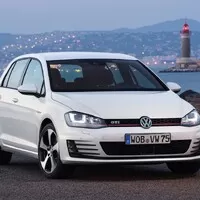 2015 - Zlatý věk sportovních automobilů?