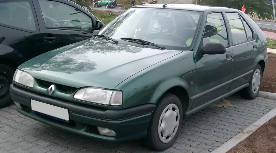Renault 19