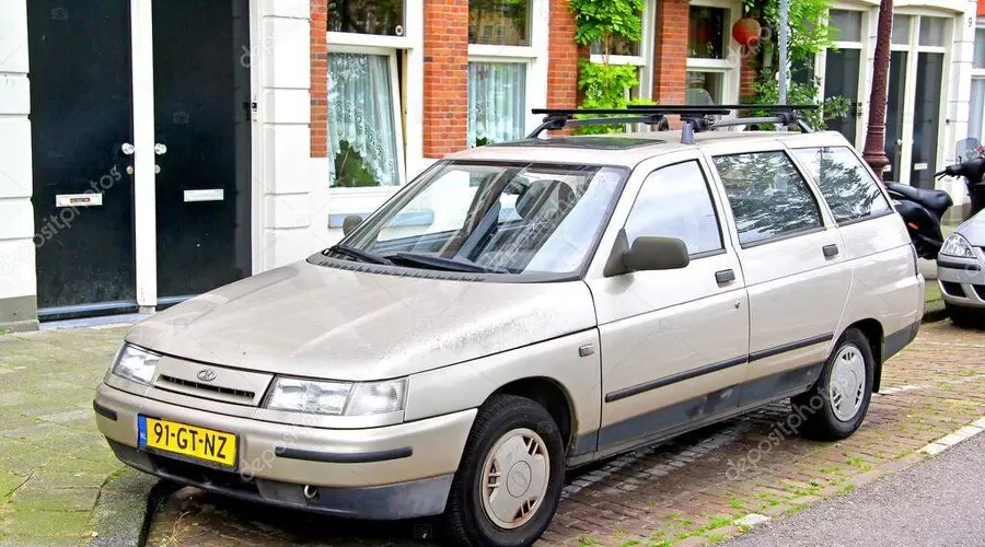 Lada 2111