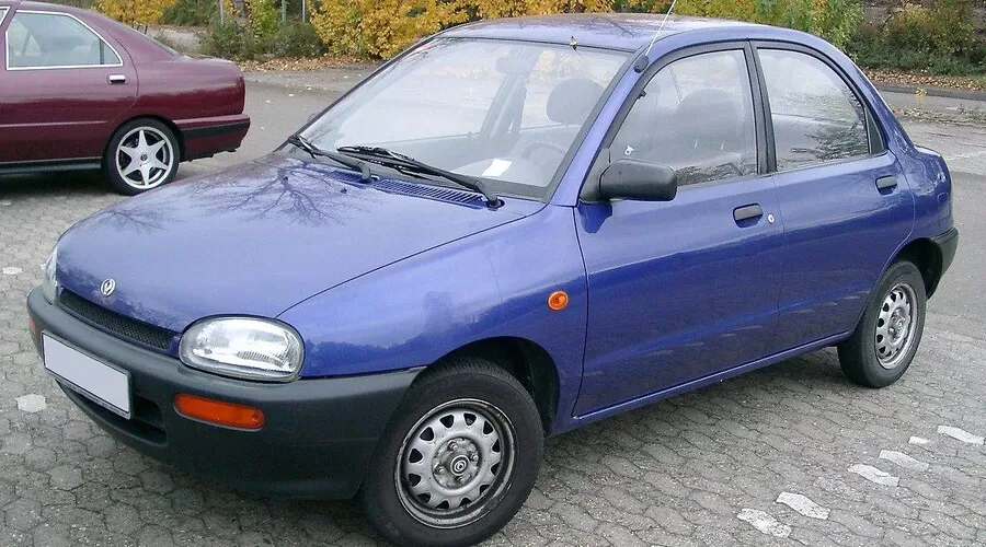 Mazda 121 DB