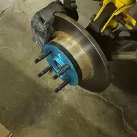 Velký brzdy z Bravy. 257mm a vejde se na ně r13 kolo