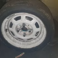 Disky z BMW třetí řady generace e21. Jediný r13 co pásnou
