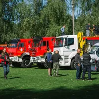Kamaz day: Babí léto a sirény