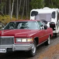 Grand Tour čeká další sezóna. Trio moderátorů brázdí Skotsko s karavany.