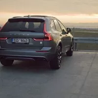 Volvo XC60 T8 Twin Engine Polestar Engineered: Jak se pejsek s kočičkou naučili péct dort